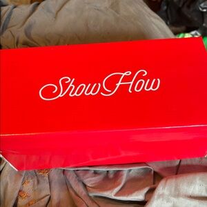 Show How Mary Jane flats